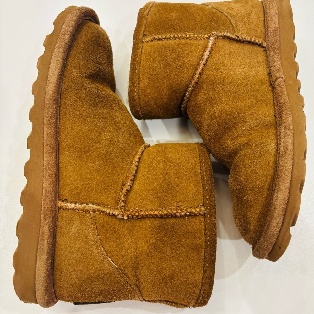BearPaw Tan Suede Boots Girls size 6 - Picture 4 of 10